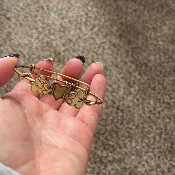 Alex & Ani Mikey & Minnie Kissing Bracelet - Picture 2 of 6